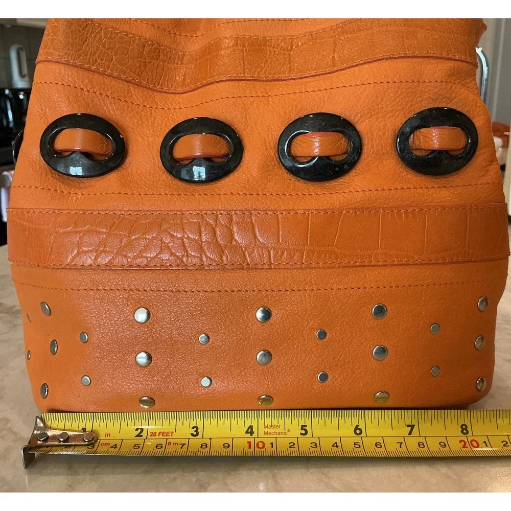 Puntotres Barcelona VINTAGE Orange Leather Satchel Crossbody Bucket Bag‎